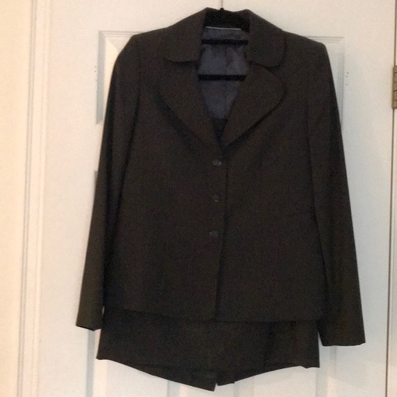 Ann Klein skirt suit - Picture 1 of 1